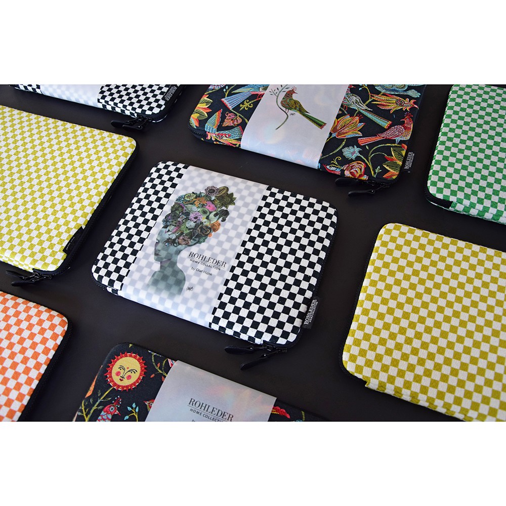 Accessoires by Olaf Hajek - Basket iPad Case - Black - 30x22