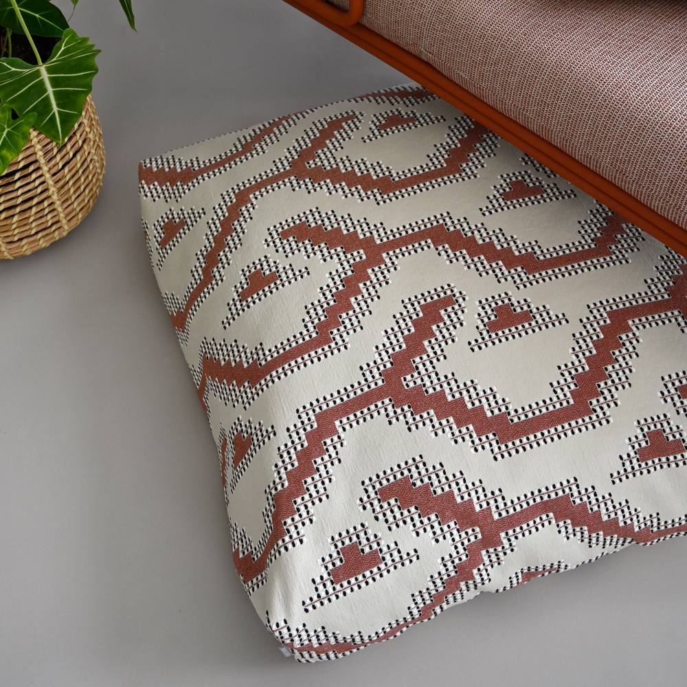 Bodenkissen - Mäander Floor Cushion - 70x70 Bodenkissen - Mäander Floor Cushion - 70x70