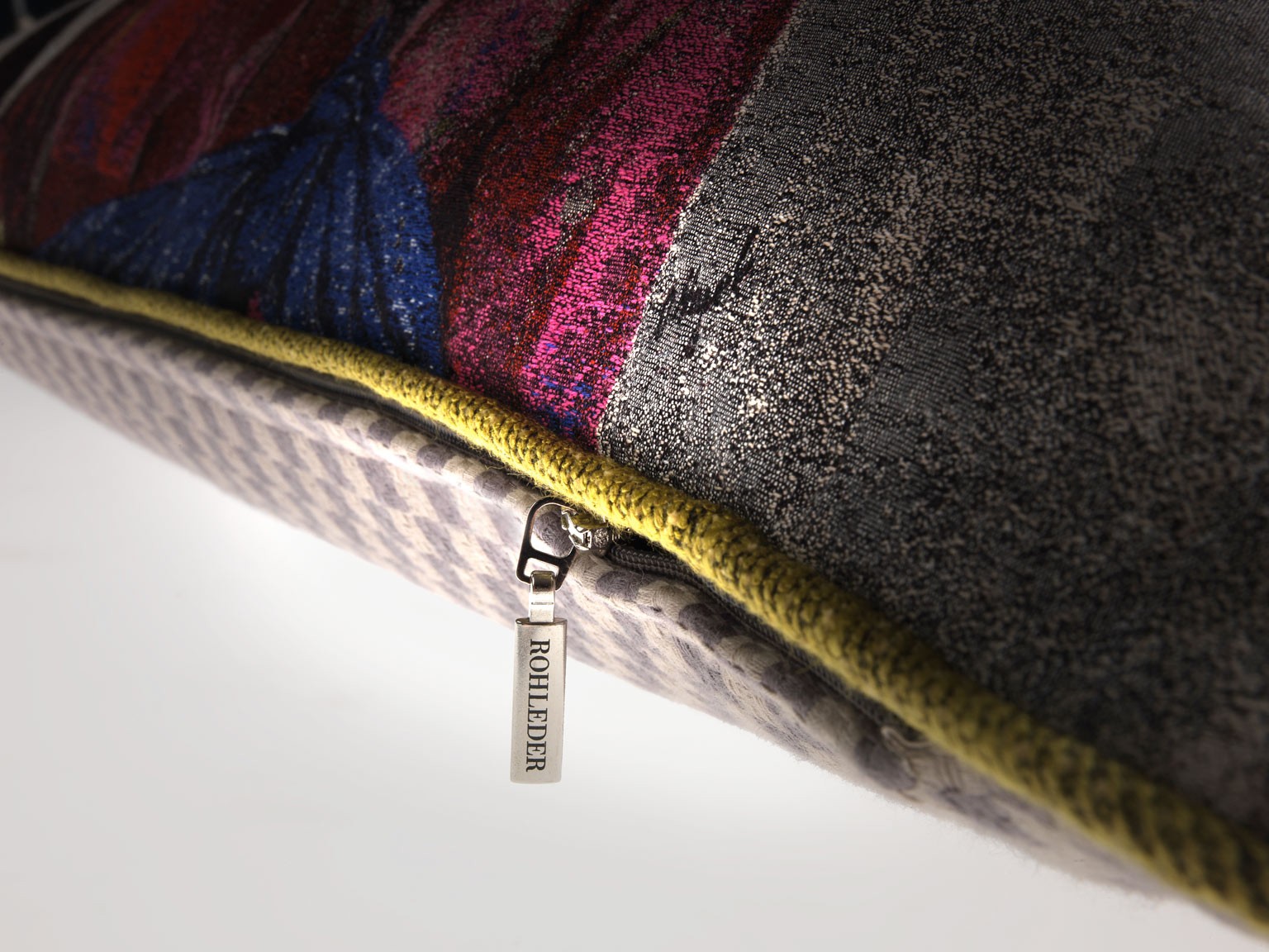 Kissen by Olaf Hajek - Black Antoinette - Blossom - 60x60