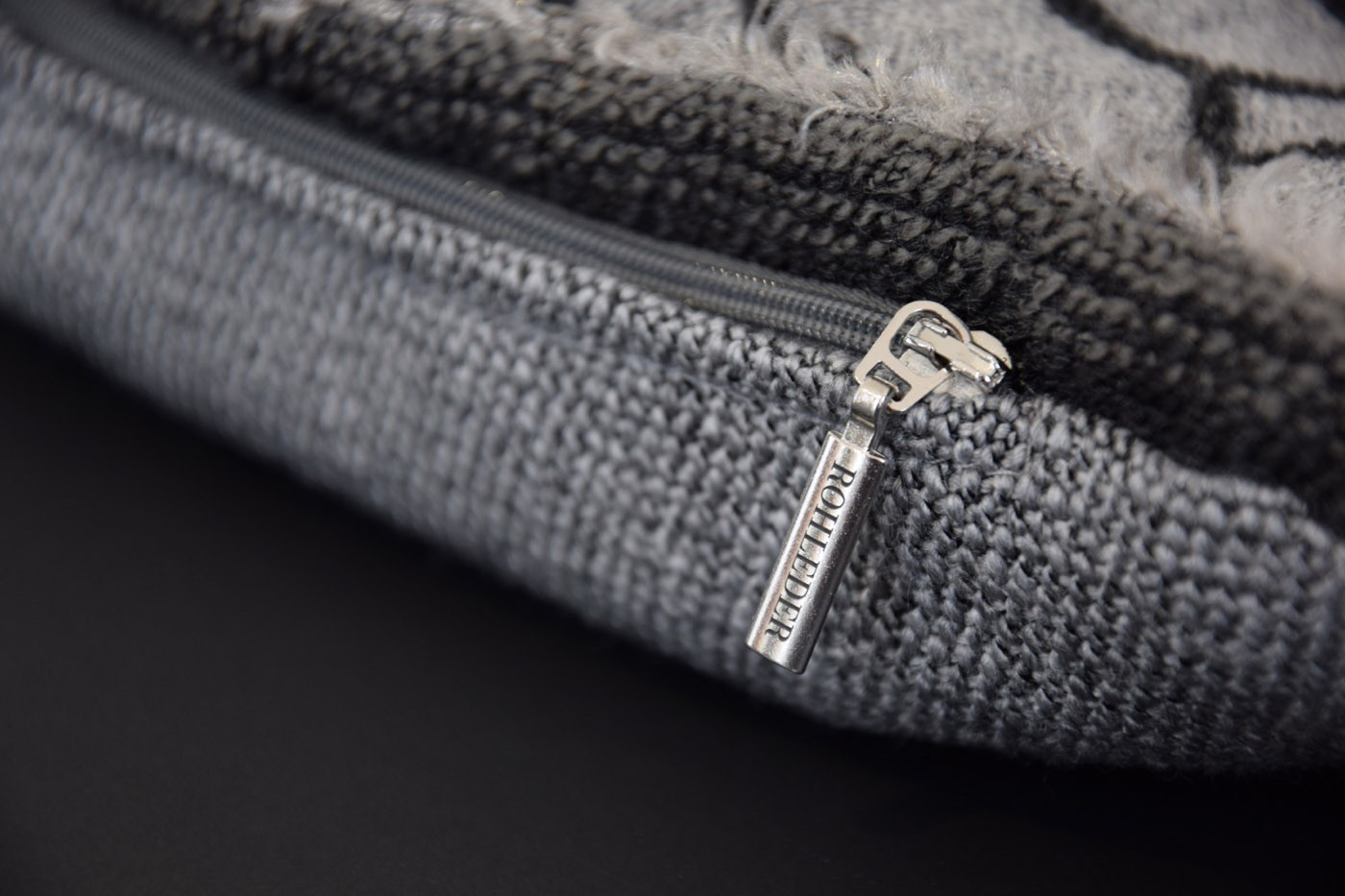 Kissen - Grid - Day - 50x50