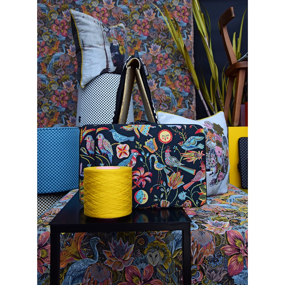 Accessoires by Olaf Hajek - Laptop Case - Delightful Garden - 34x26 Accessoires by Olaf Hajek - Laptop Case - Delightful Garden - 34x26