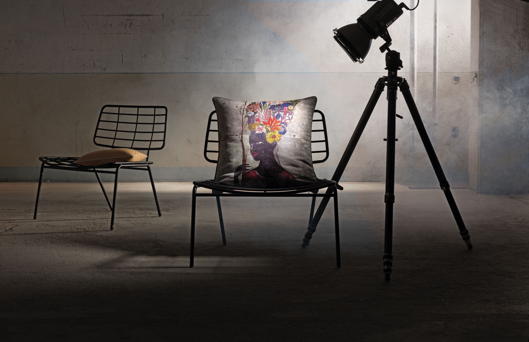 Kissen by Olaf Hajek - Black Antoinette - Blossom - 60x60