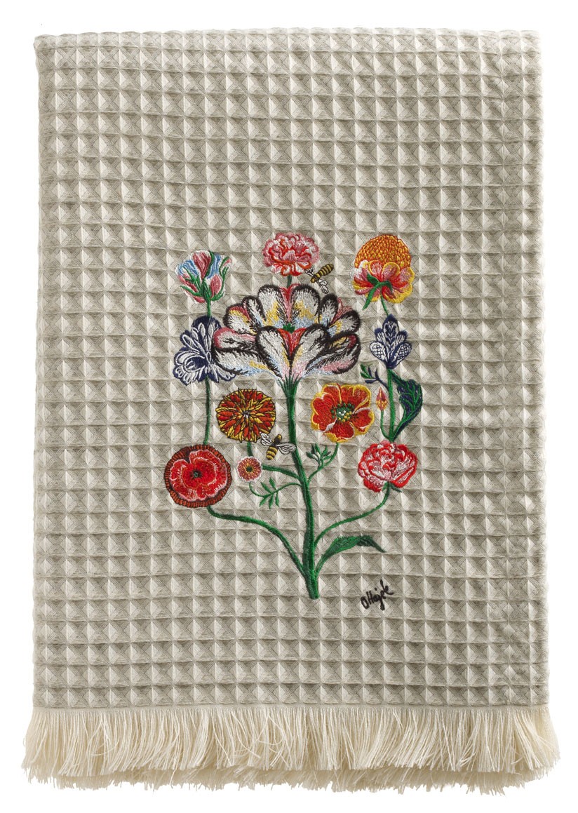 Plaid by Olaf Hajek - Crazy Flower - White / Red - 130x200 Plaid by Olaf Hajek - Crazy Flower - White / Red - 130x200