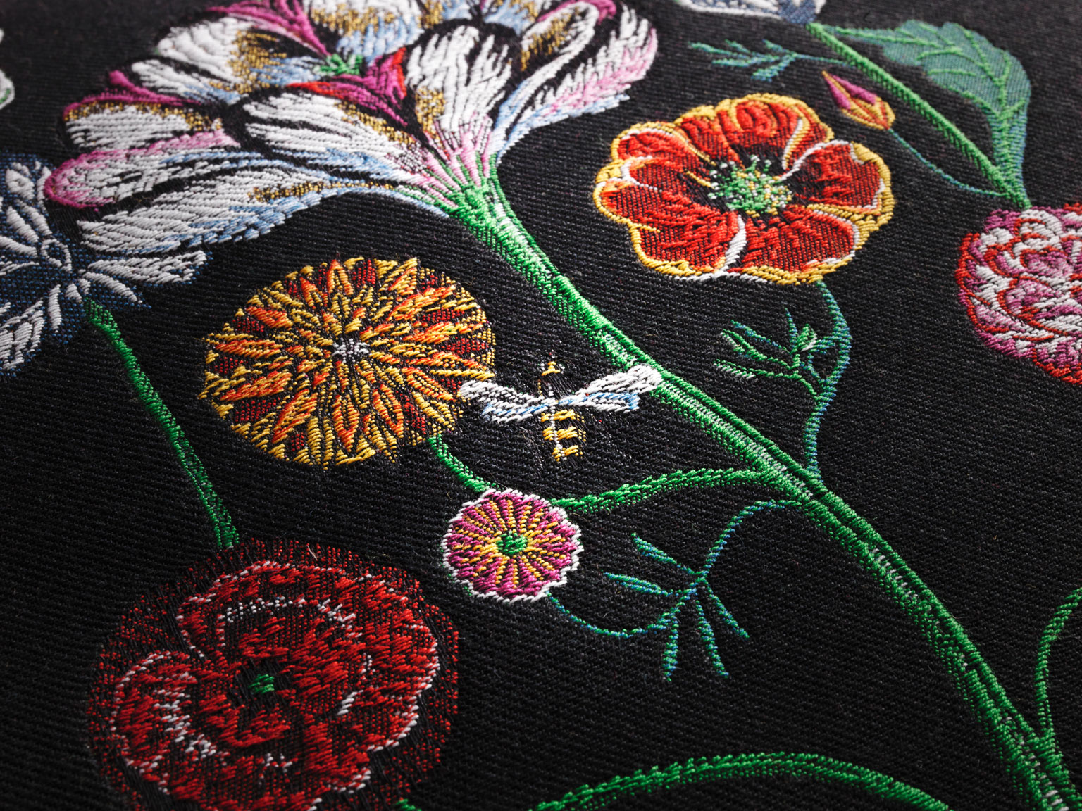 Kissen by Olaf Hajek - Crazy Flowers - Colorful Meadow - 60x40