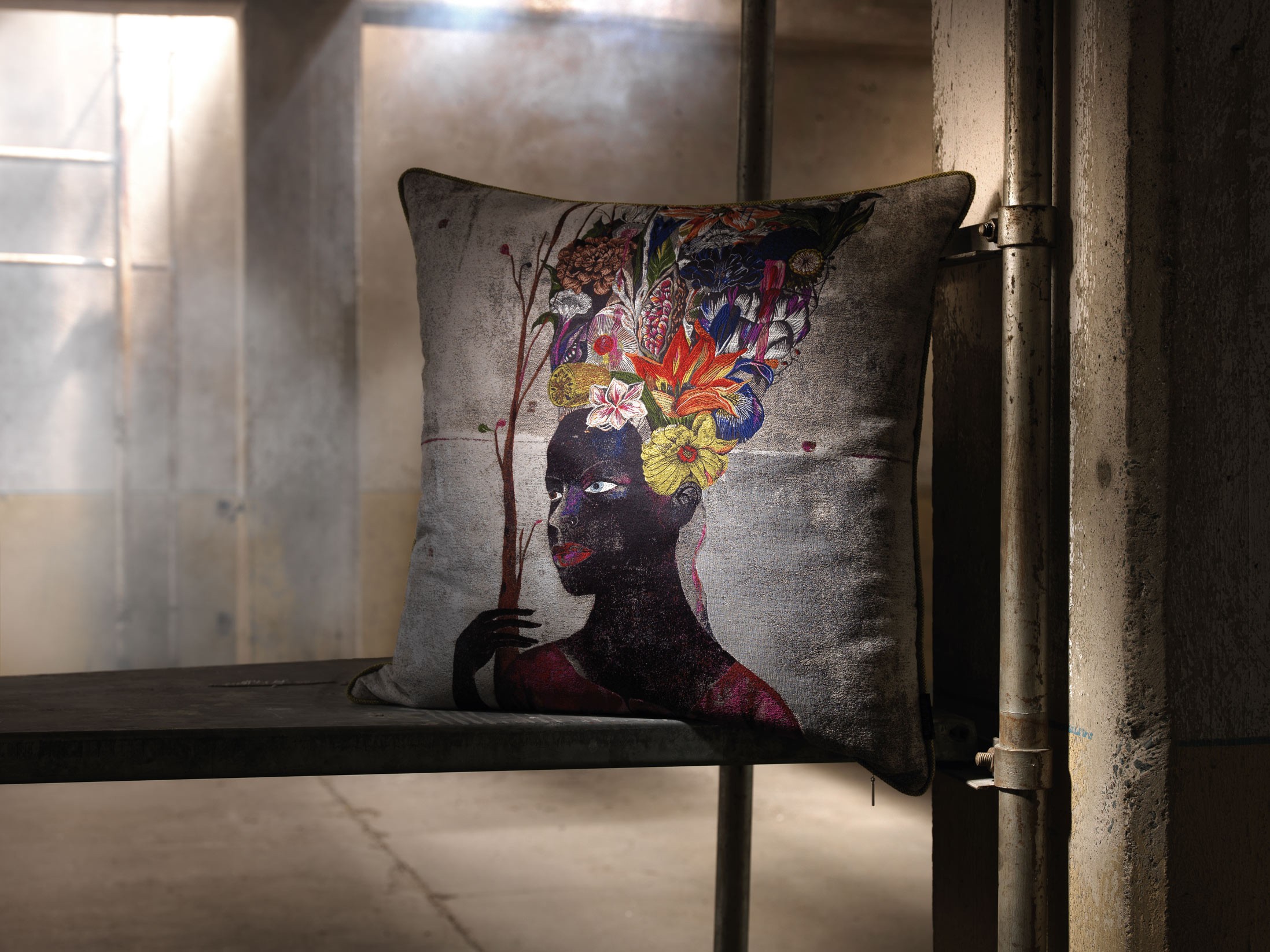 Kissen by Olaf Hajek - Black Antoinette - Blossom - 60x60