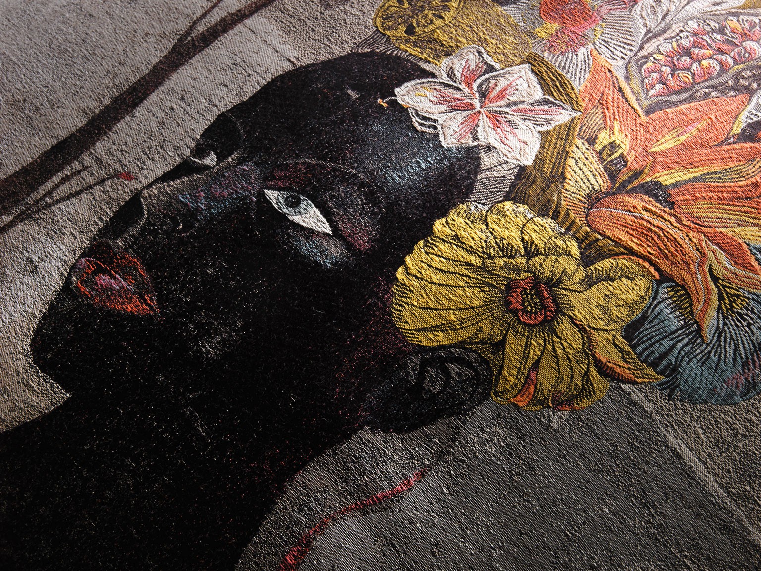 Kissen by Olaf Hajek - Black Antoinette - Blossom - 60x60 Kissen by Olaf Hajek - Black Antoinette - Blossom - 60x60