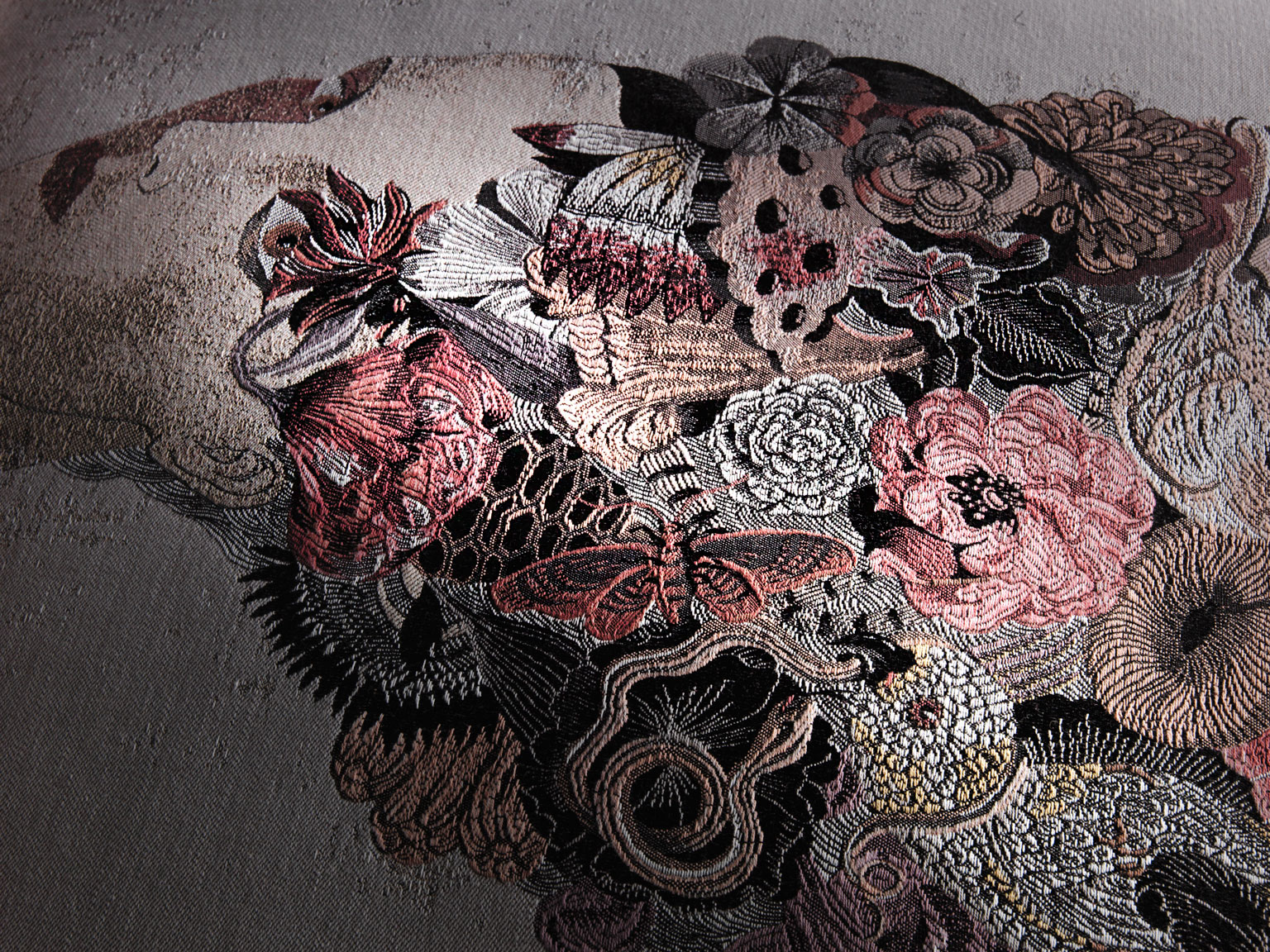 Kissen by Olaf Hajek - Iris - Dawn - 60x60