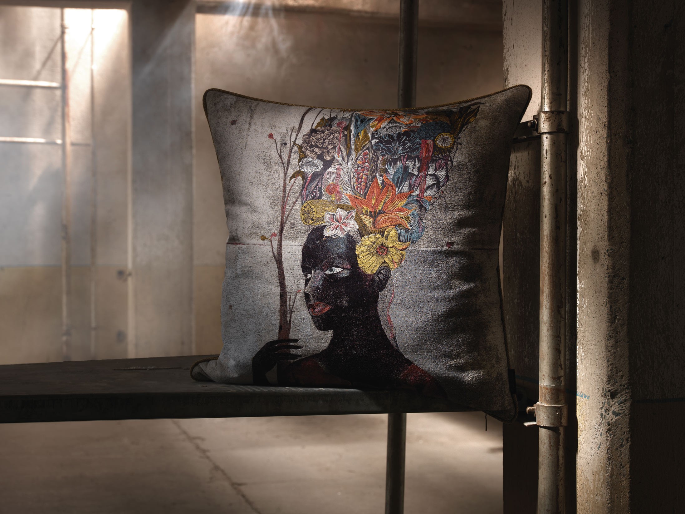 Kissen by Olaf Hajek - Black Antoinette - Blossom - 60x60