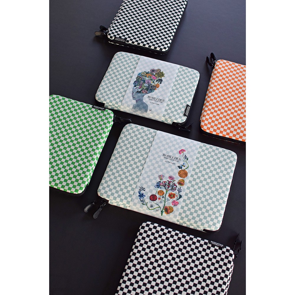 Accessoires by Olaf Hajek - Basket iPad Case - Black - 30x22