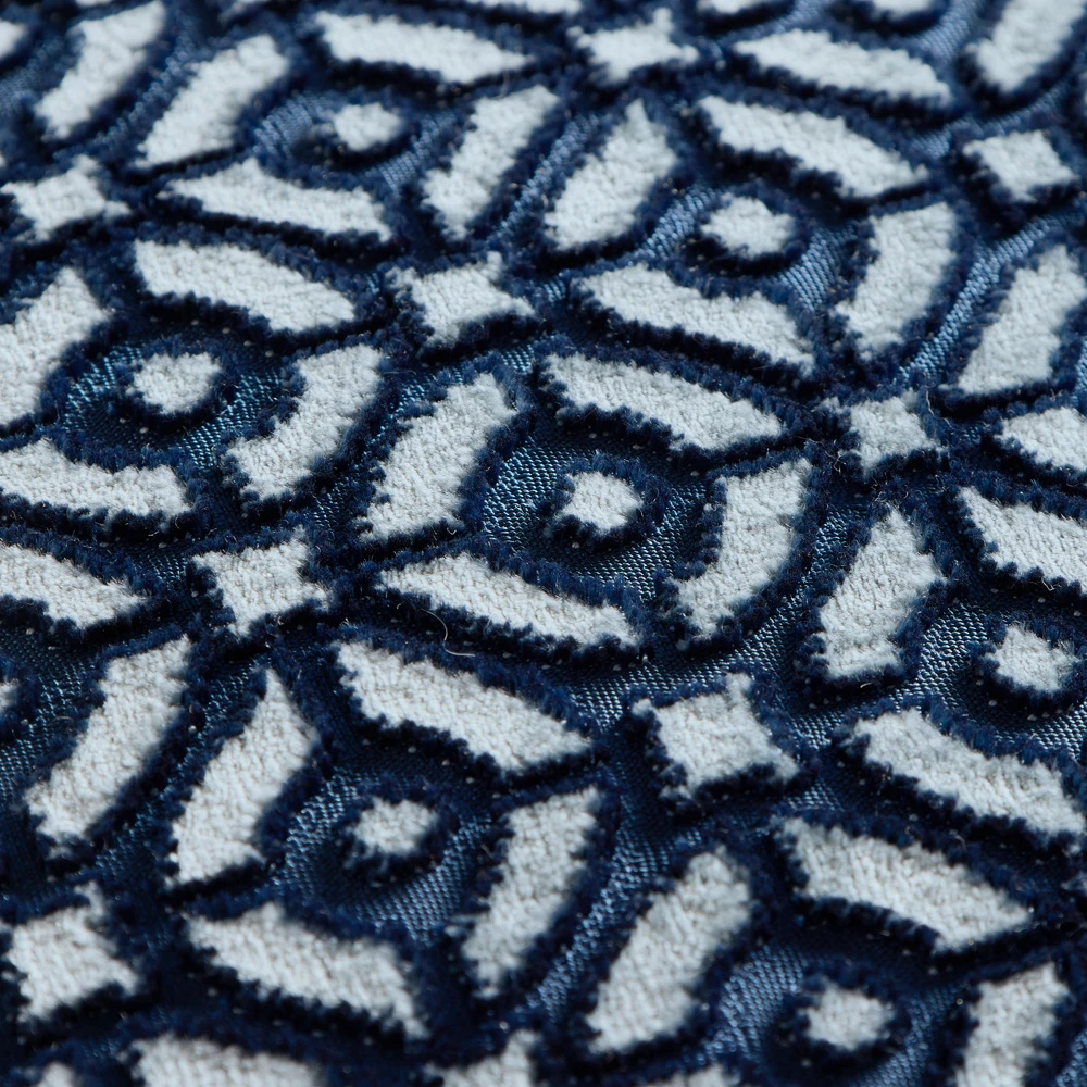 Kissen by Lori Weitzner - Noble - 50x50 Kissen by Lori Weitzner - Noble - 50x50