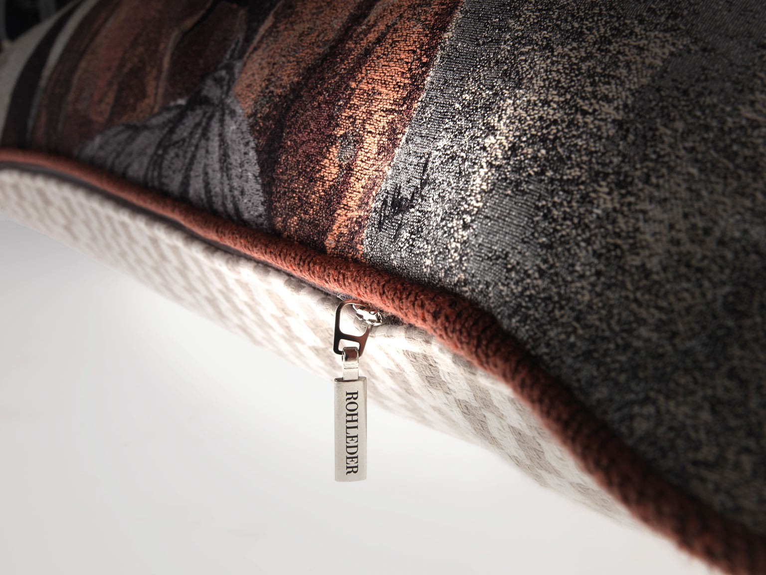 Kissen by Olaf Hajek - Black Antoinette - Blossom - 60x60 Kissen by Olaf Hajek - Black Antoinette - Blossom - 60x60