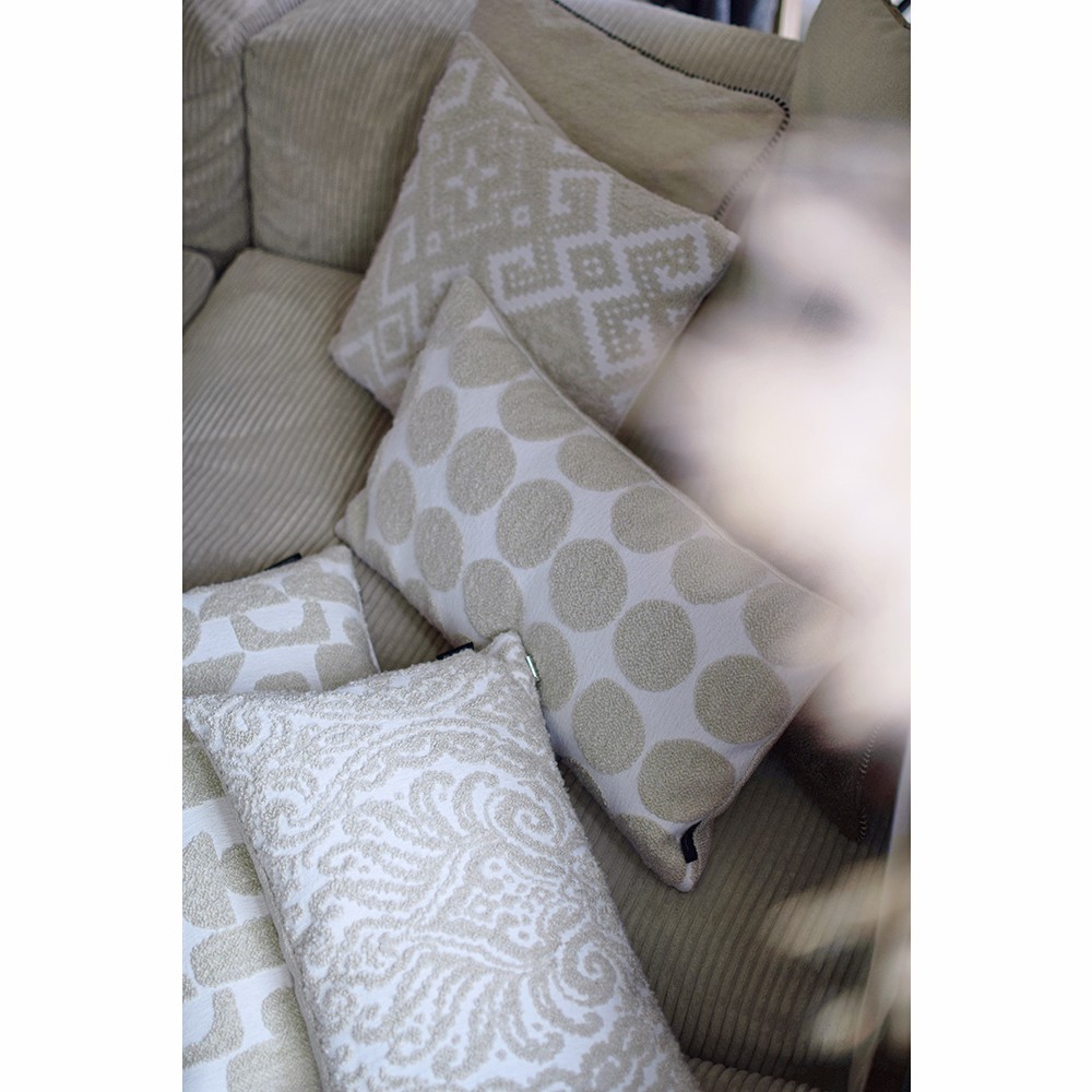 Kissen - Mega Dots - Pebble - 60x35 Kissen - Mega Dots - Pebble - 60x35