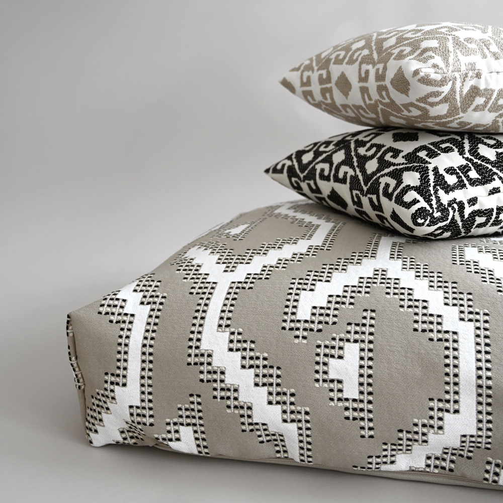 Bodenkissen - Mäander Floor Cushion - 70x70 Bodenkissen - Mäander Floor Cushion - 70x70