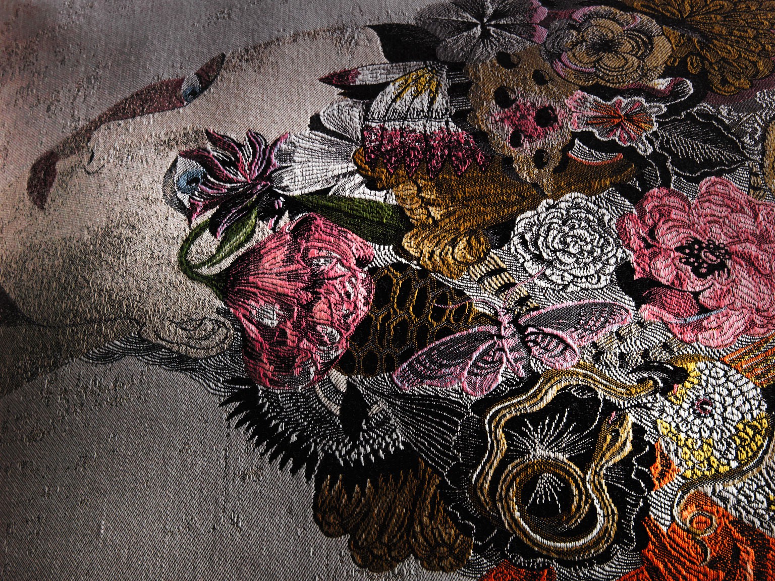 Kissen by Olaf Hajek - Iris - Dawn - 60x60 Kissen by Olaf Hajek - Iris - Dawn - 60x60