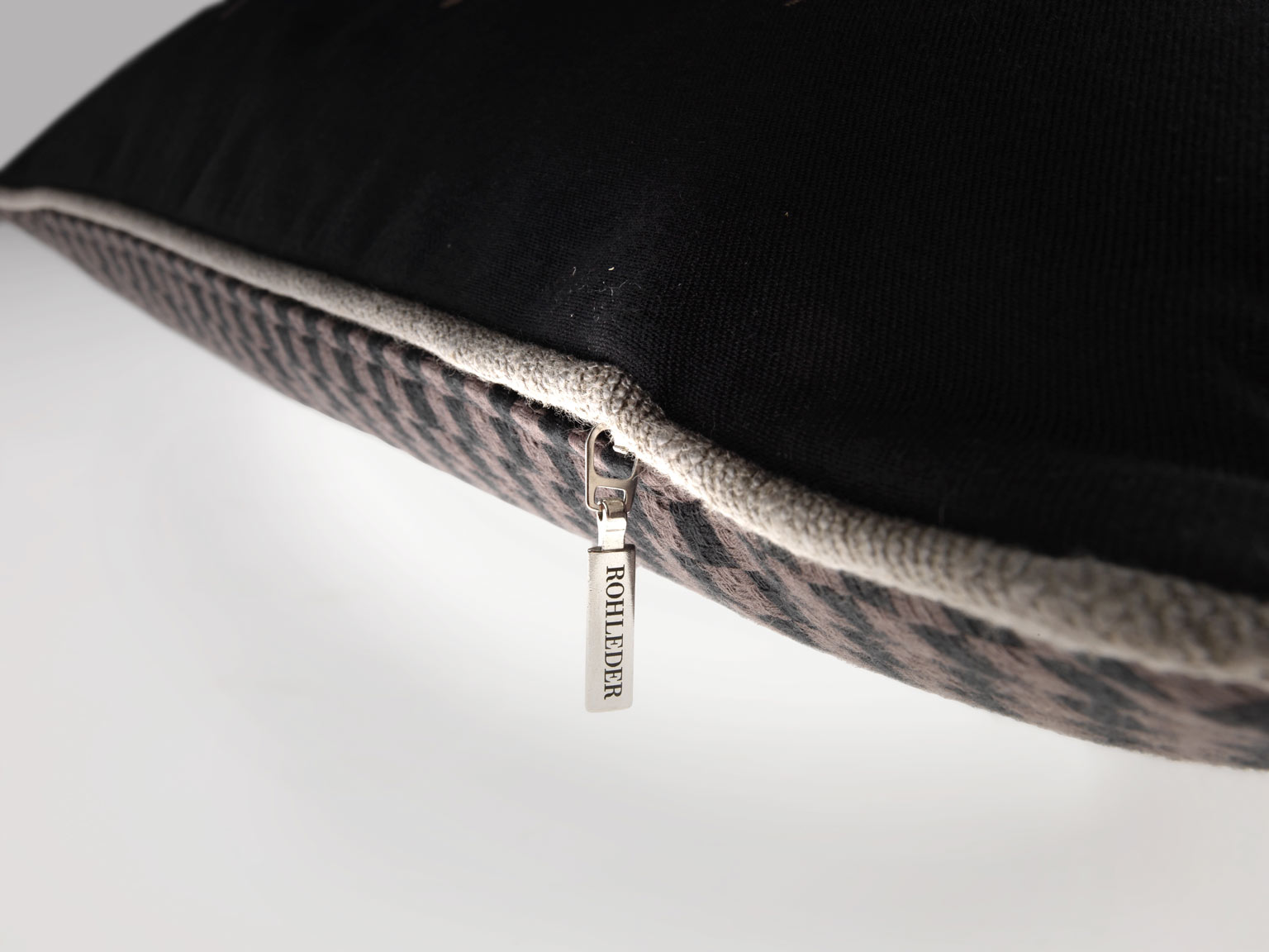 Kissen by Olaf Hajek - Crazy Flowers - Colorful Meadow - 60x40