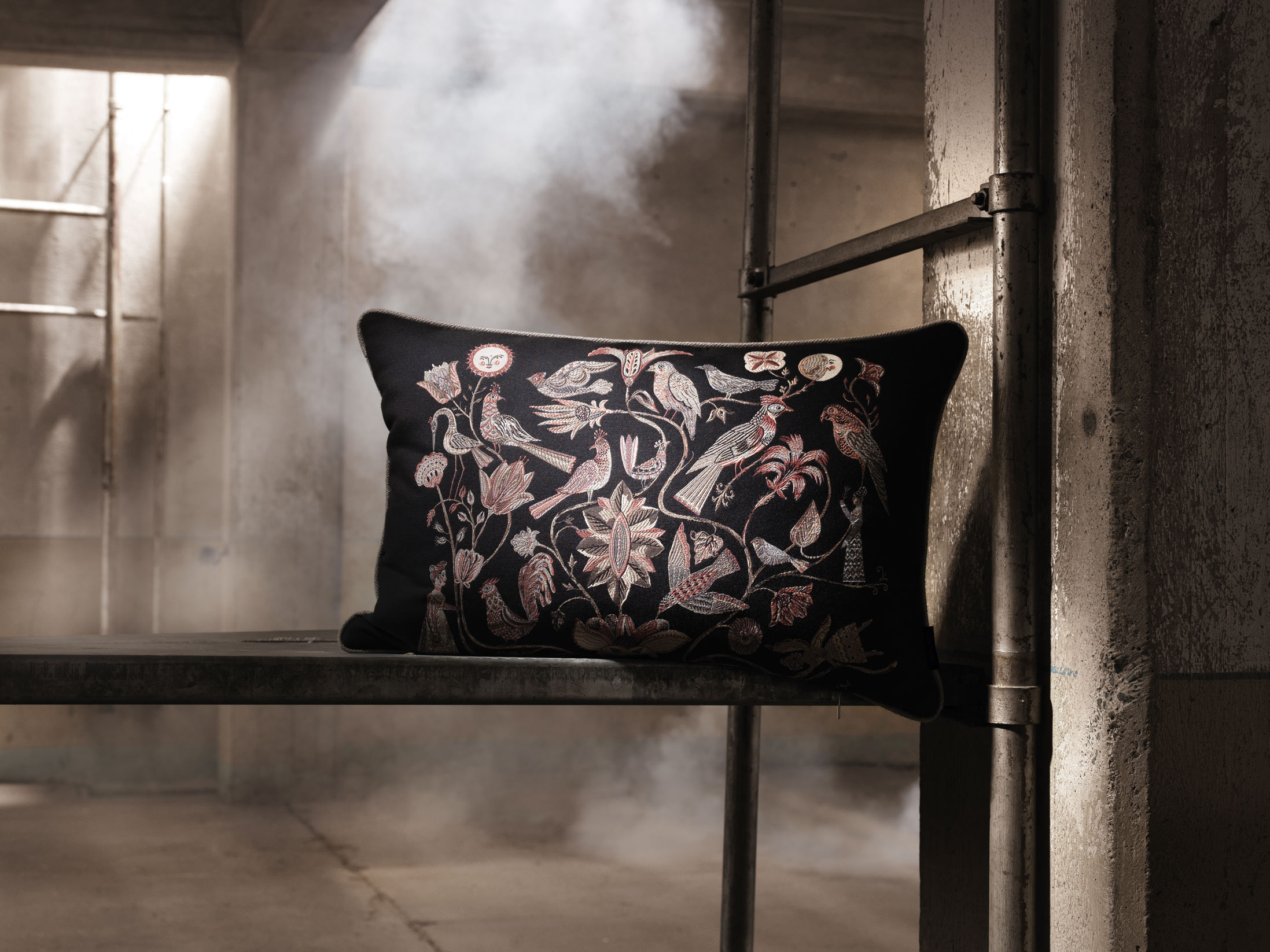 Kissen by Olaf Hajek - Delightful Garden - Full Moon - 60x40