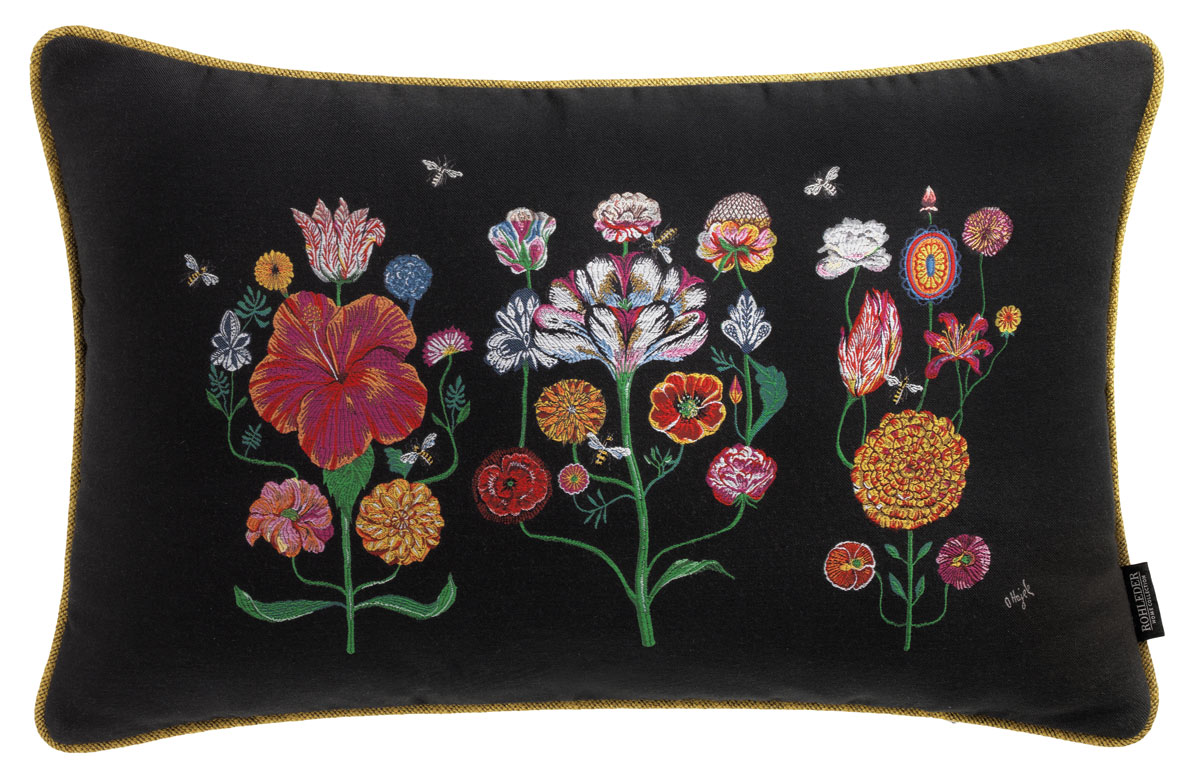 Kissen by Olaf Hajek - Crazy Flowers